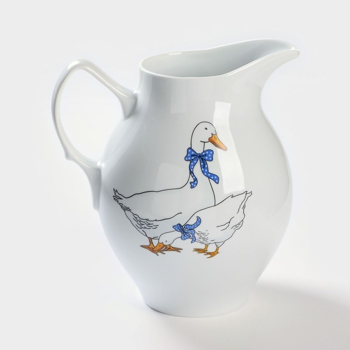 Кувшин фарфоровый «Гуси», 2 л, МИКС Кувшин фарфоровый «Гуси», 2 л, МИКС