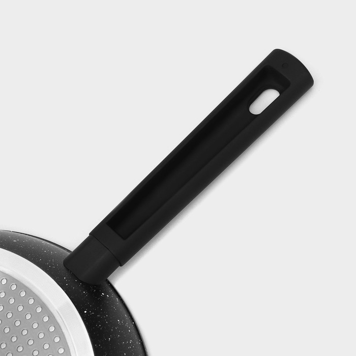 Сковорода Доляна «Первый дом», d=26 см, антипригарное покрытие, индукция, цвет чёрный