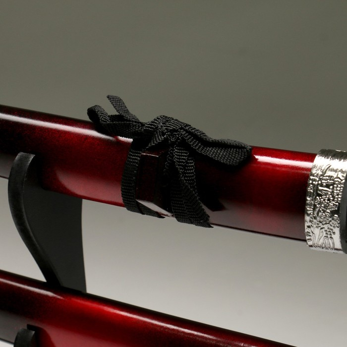 Сув. изделие катаны 3в1 на подставке, ножны дерево, черные с дымкой бордо глянец 51/77/100см Сув. изделие катаны 3в1 на подставке, ножны дерево, черные с дымкой бордо глянец 51/77/100см