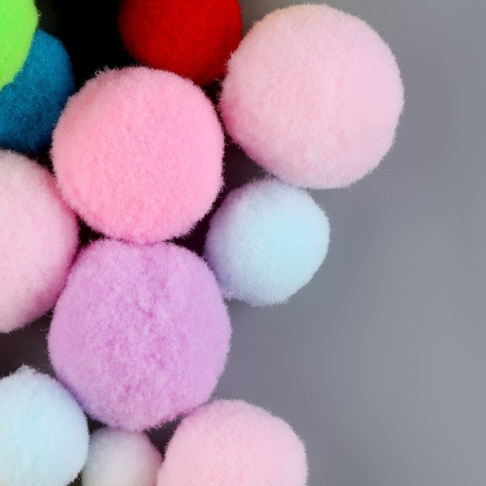 Набор текстильных деталей для декора &laquo;Помпоны&raquo;, 400 шт., размер: от 8 до 30 мм