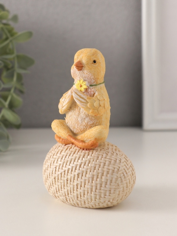 Сувенир полистоун  Сувенир полистоун "Цыплёнок на яйце - дзен" 7,5х5,5х11,5 см