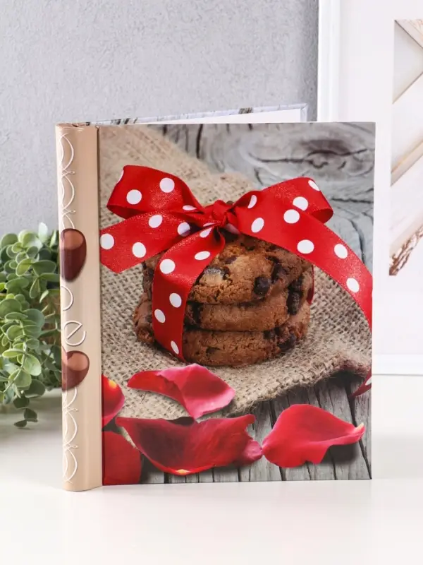 Фотоальбом 10 магнитных листов Фотоальбом 10 магнитных листов "Презент" 23X28см, пер-т внутр.спираль