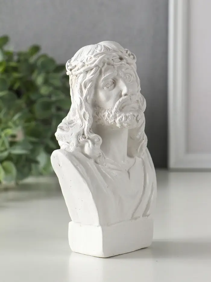 Статуэтка "Иисус", 14,5х9х6,5 см Статуэтка "Иисус", 14,5х9х6,5 см