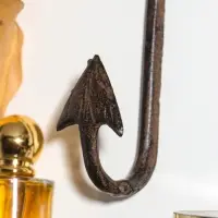 Крючок настенный &laquo;Изогнутая стрела&raquo;, ключница декоративная, чугун, 15.5&times;4.8&times;5.8 см