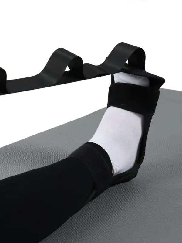 Эспандер-лента с захватами для мышц ног, чёрный