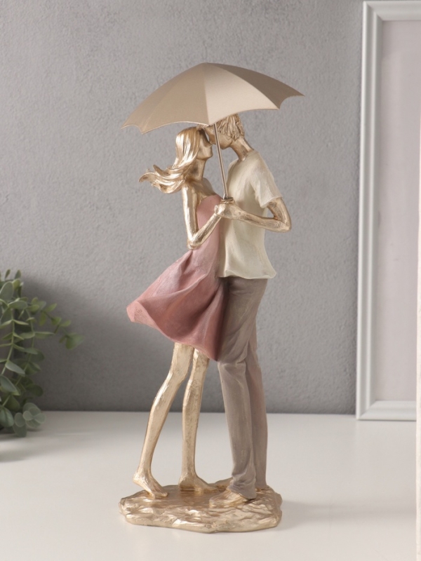 Сувенир полистоун Сувенир полистоун "Влюблённые под зонтом" бело-розовый 15х11х35,5/41,5 см