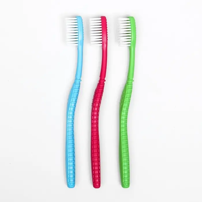 Зубная щётка «Ассорти» средней жёсткости, микс Зубная щётка «Ассорти» средней жёсткости, микс