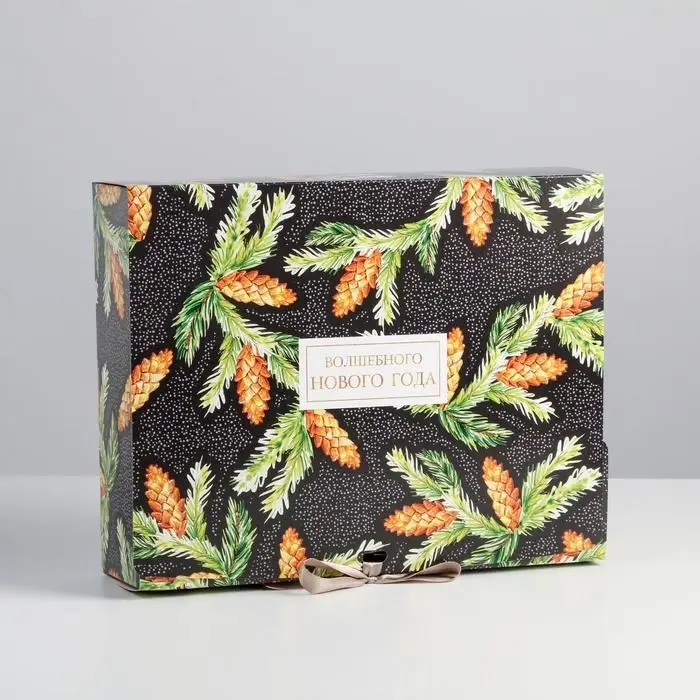 Складная коробка подарочная &laquo;Шишки&raquo;, 31 х 24.5 х 8 см, Новый год