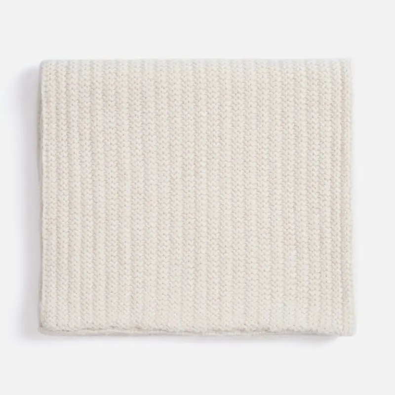 Шарф Frissonelle, жемчужно-белый Шарф Frissonelle, жемчужно-белый