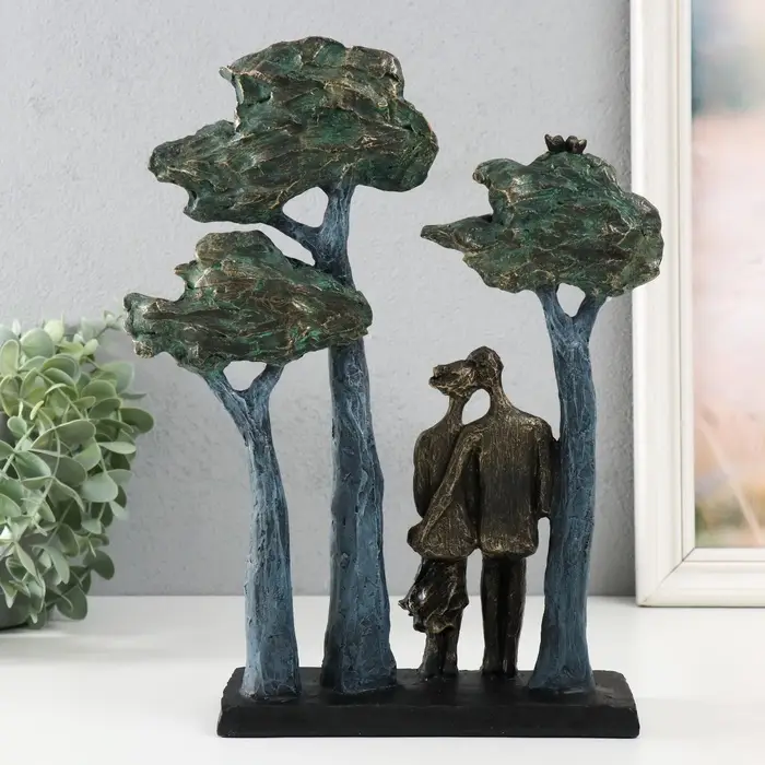 Фигурка полистоун &laquo;Двое в парке. Посидим&raquo;, под металл, 23.4&times;7.4&times;29.8 см