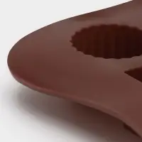 Форма для конфет и шоколада Доляна &laquo;Кружочки, квадратики&raquo;, силикон, 21.5&times;10.4&times;1.5 см, 15 ячеек, коричневая