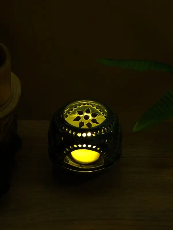 Аромалампа "Магнолия" керамика, цв. зелёный, 10х10х9 см