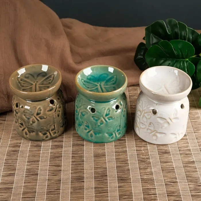 Аромалампа для эфирных масел &laquo;Бабочки&raquo;, керамика, 8.5&times;7&times;7 см, МИКС