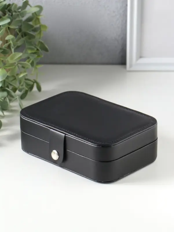 Шкатулка кожзам для украшений "Матовая гладь" чёрная 16,5х11,5х5,5 см