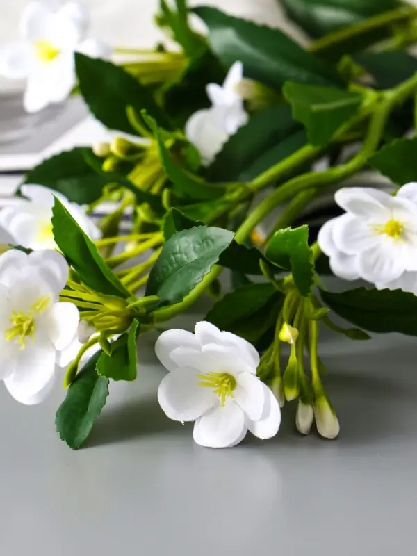 Цветы искусственные Цветы искусственные "Вейгела" 70 см, белый