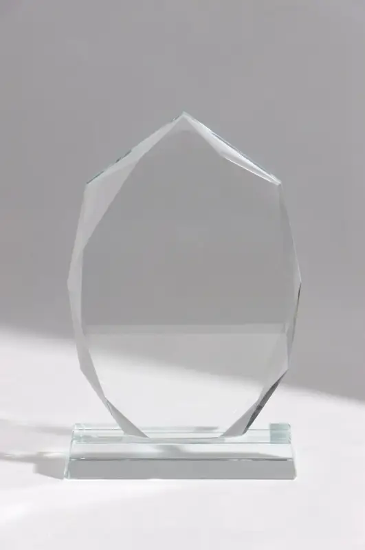 Стела стеклянная &laquo;Лист с гранями&raquo;, 13&times;4.5&times;20.7 см