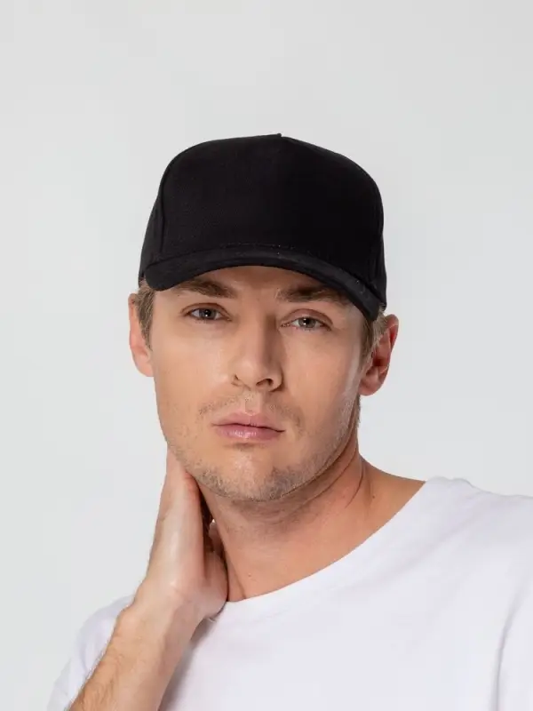 Бейсболка Standard, черная Бейсболка Standard, черная