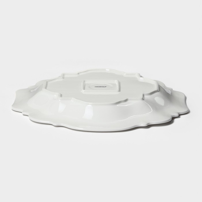 Блюдо фарфоровое Magistro «Сюита», d=30,5 см, цвет белый