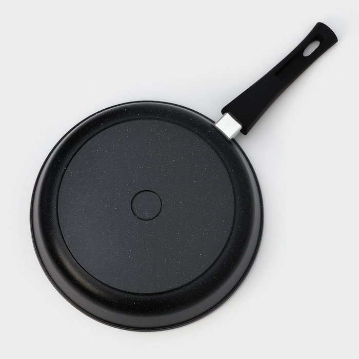 Сковорода Доляна «Элит», d=28 см, пластиковая ручка, стеклянная крышка, антипригарное покрытие Сковорода Доляна «Элит», d=28 см, пластиковая ручка, стеклянная крышка, антипригарное покрытие