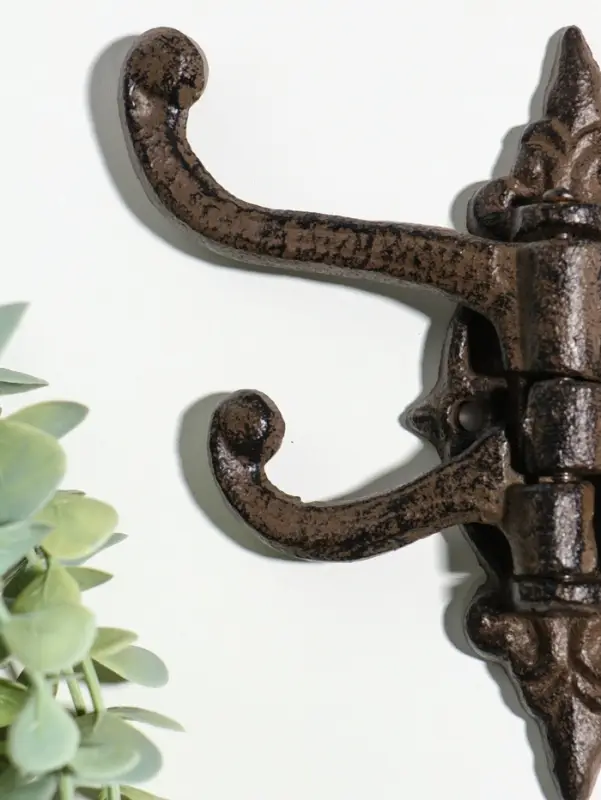 Крючки настенные раздвижные &laquo;Вензель&raquo;, ключница декоративная, чугун, 14&times;14.5&times;2 см