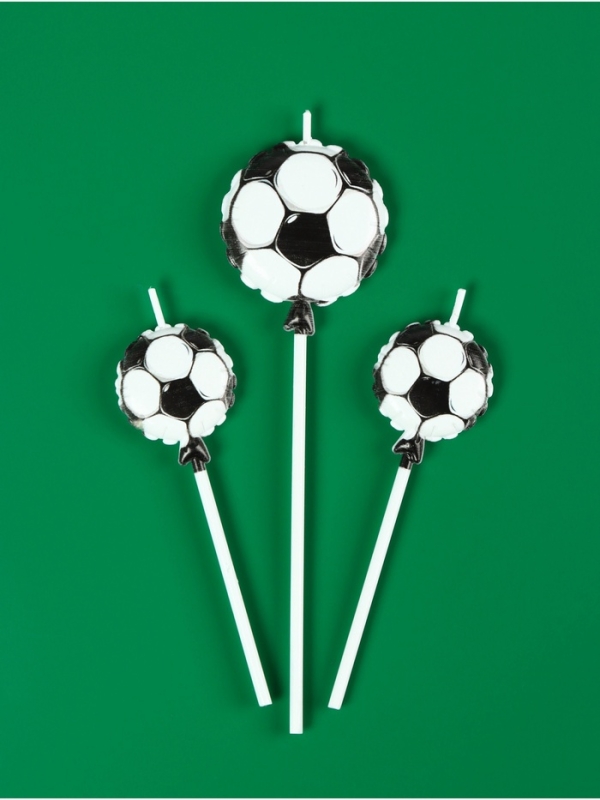 Набор свечей в торт Набор свечей в торт "Футбольные мячи", 3 шт, на шпажке