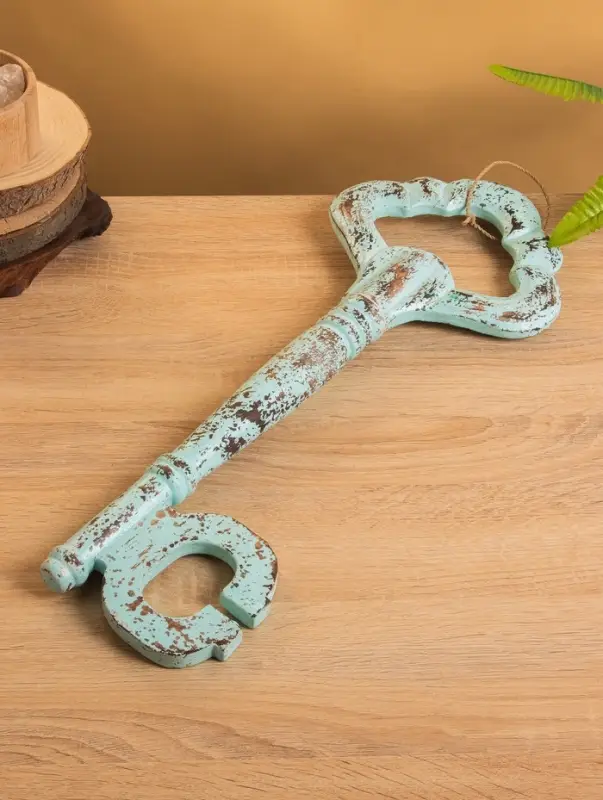 Сувенир «Ключ от счастья», 21×4.5×50 +/- 3 см, дерево, зелёный Сувенир «Ключ от счастья», 21×4.5×50 +/- 3 см, дерево, зелёный