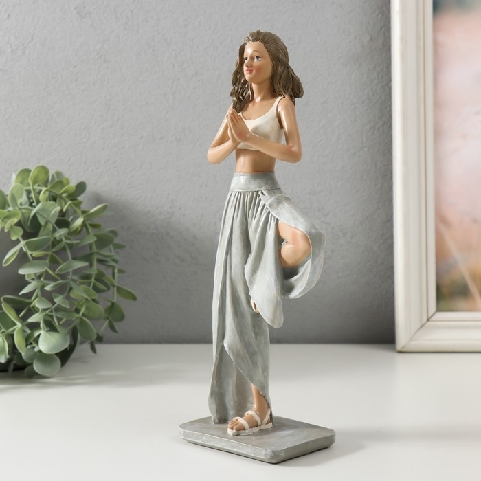 Сувенир полистоун  Сувенир полистоун "Девушка - поза дерева" 11х6,5х25,5 см