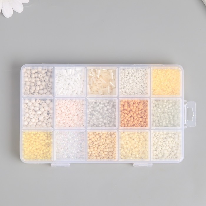 Бисер стекло 6/0, 8/0, 12/0 в шкатулке  Бисер стекло 6/0, 8/0, 12/0 в шкатулке "Телесный" стеклярус 15,5х9,5х1,6 см