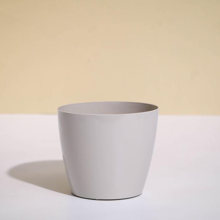 Горшок для цветов, d = 12,5 см, 1 л, пластик, бежевый Горшок для цветов, d = 12,5 см, 1 л, пластик, бежевый