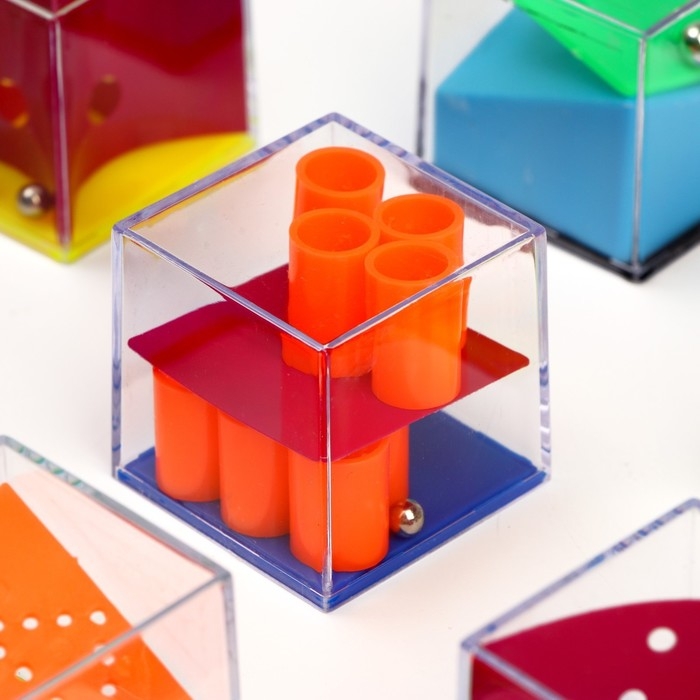 Головоломка лабиринт с шариком «Ай-кью повысин», МИКС, в шоубоксе Головоломка лабиринт с шариком «Ай-кью повысин», МИКС, в шоубоксе