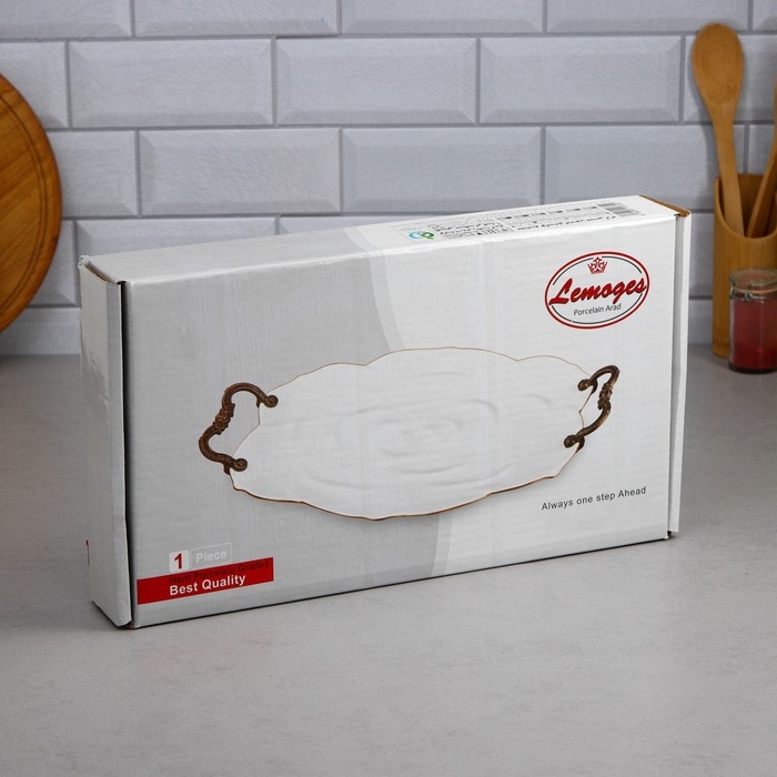 Блюдо «Розы», малое, фарфор, Иран Блюдо «Розы», малое, фарфор, Иран