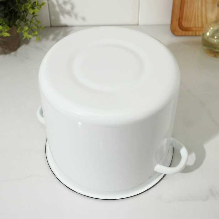 Кастрюля эмалированная без деколи, 5,5 л, цвет белый Кастрюля эмалированная без деколи, 5,5 л, цвет белый