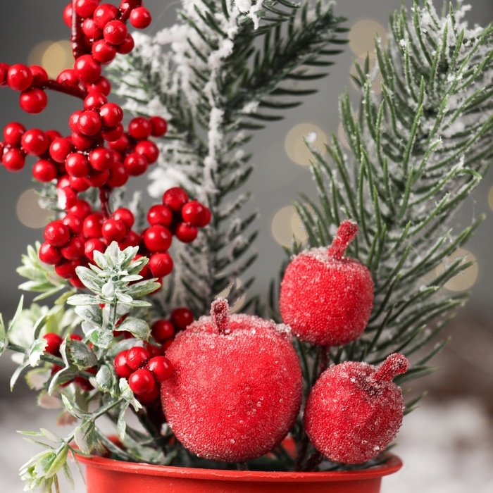 Декор  Декор "Яркий праздник, в горшочке" хвоя ягодки, 20х7 см