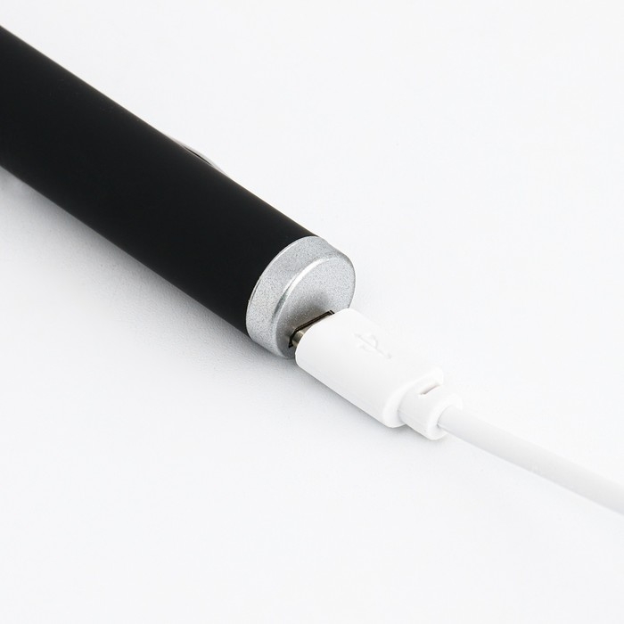 Лазерная указка 650 нм, 500 мАч, дальность 1 км, microUSB, красный луч Лазерная указка 650 нм, 500 мАч, дальность 1 км, microUSB, красный луч