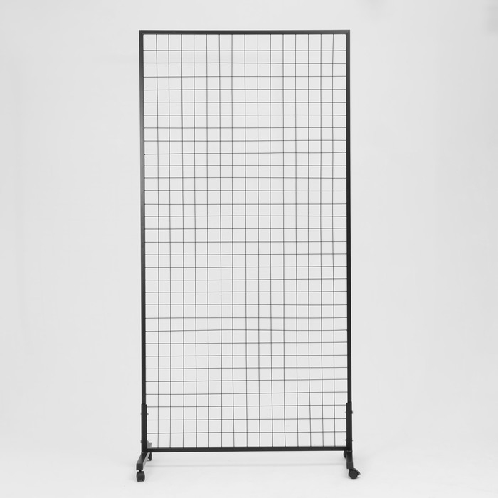 Сетка на колёсах, 100×200 см, размер ячейки 6×6 см, цвет чёрный Сетка на колёсах, 100×200 см, размер ячейки 6×6 см, цвет чёрный