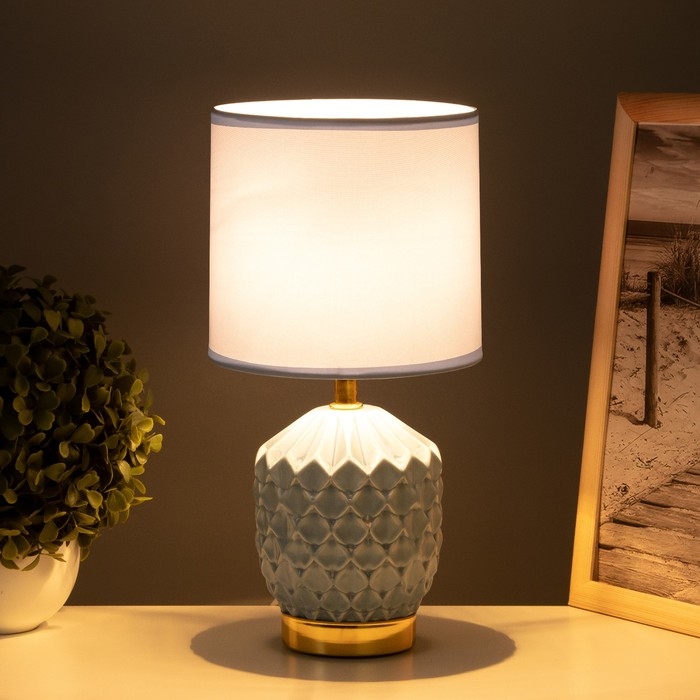 Лампа настольная Лампа настольная "Бернарда" 1х40Вт Е14 голубой 15х15х30см