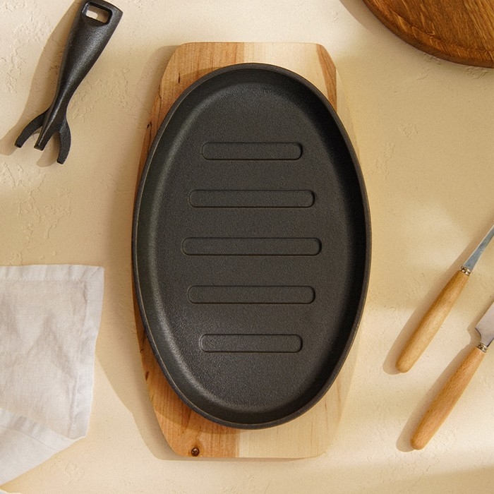 Сковорода чугунная на деревянной подставке SL Home, 27×17,5 см, h=2,2 см, индукция, цвет чёрный Сковорода чугунная на деревянной подставке SL Home, 27×17,5 см, h=2,2 см, индукция, цвет чёрный