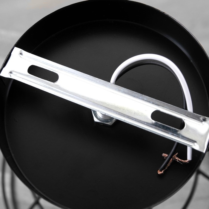 Люстра  Люстра "Конти" 1х60Вт E27 черный 18х18х22 см.