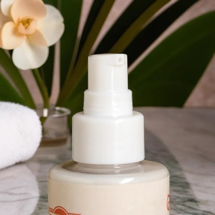 Молочко для тела с шиммером Молочко для тела с шиммером "Бархатный персик" 150 мл с дозатором