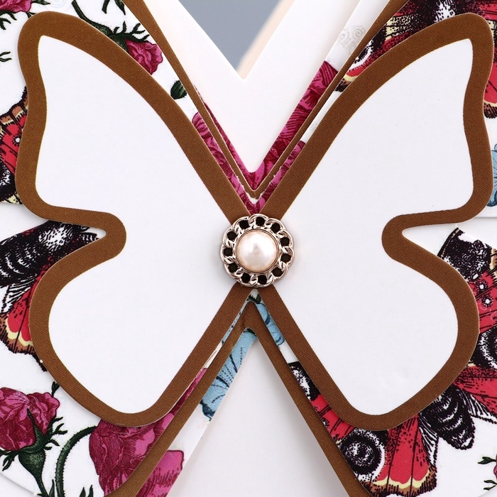 Переноска для цветов тиснение белая, влагостойкая, 21,5х19см 350гр Переноска для цветов тиснение белая, влагостойкая, 21,5х19см 350гр