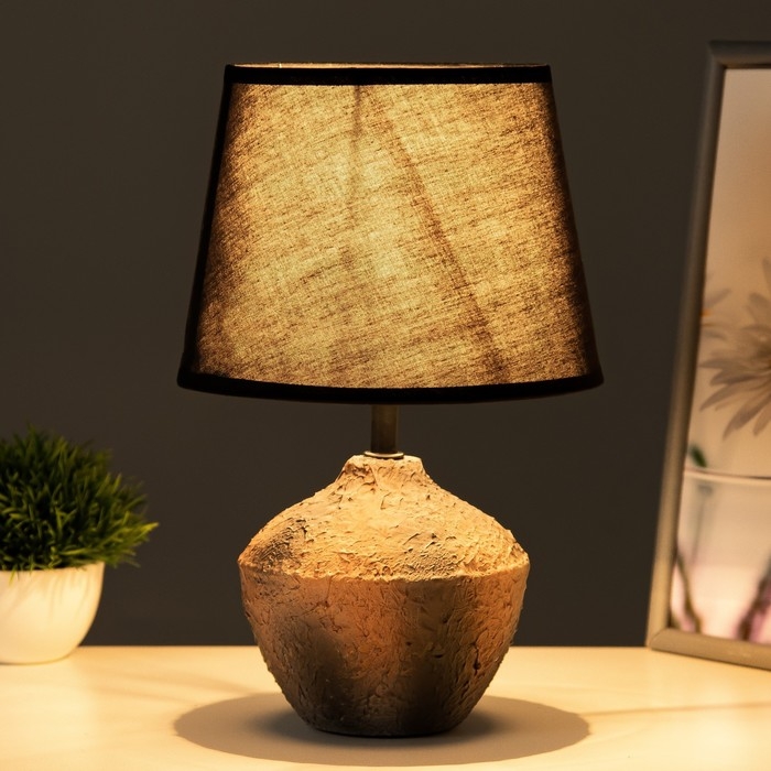 Настольная лампа Настольная лампа "Мила" Е14 40Вт коричневый черный 20х20х33см RISALUX