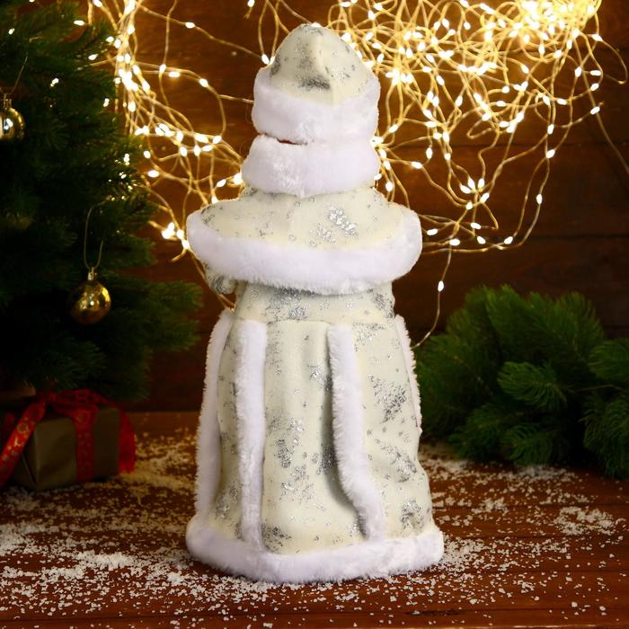 Снегурочка  Снегурочка "Белая шубка, с посошком" двигается 40 см