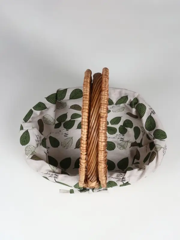 Плетёная корзина-лукошко, ткань внутри, 2 крышки, 33×25 см, Н 17/13 см, Н с ручкой 30 см, дно 23×16 см 1