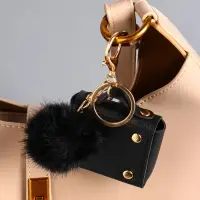 Брелок кожзам с карабином, с пушистиком "Сумочка" чёрный 5,8х2,4х5 см Брелок кожзам с карабином, с пушистиком "Сумочка" чёрный 5,8х2,4х5 см