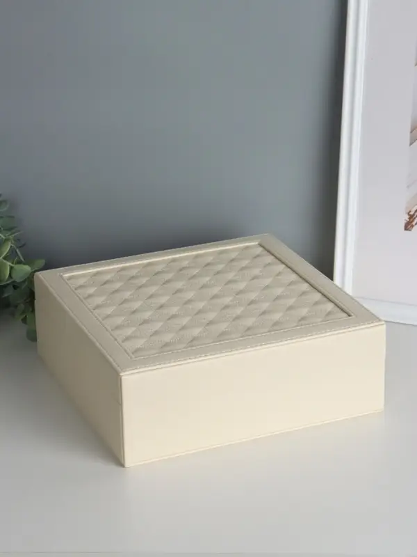 Шкатулка для часов 2 отделения и украшений &laquo;Ромбы белые&raquo;, кожзам, матовая, 8.5&times;25&times;25 см