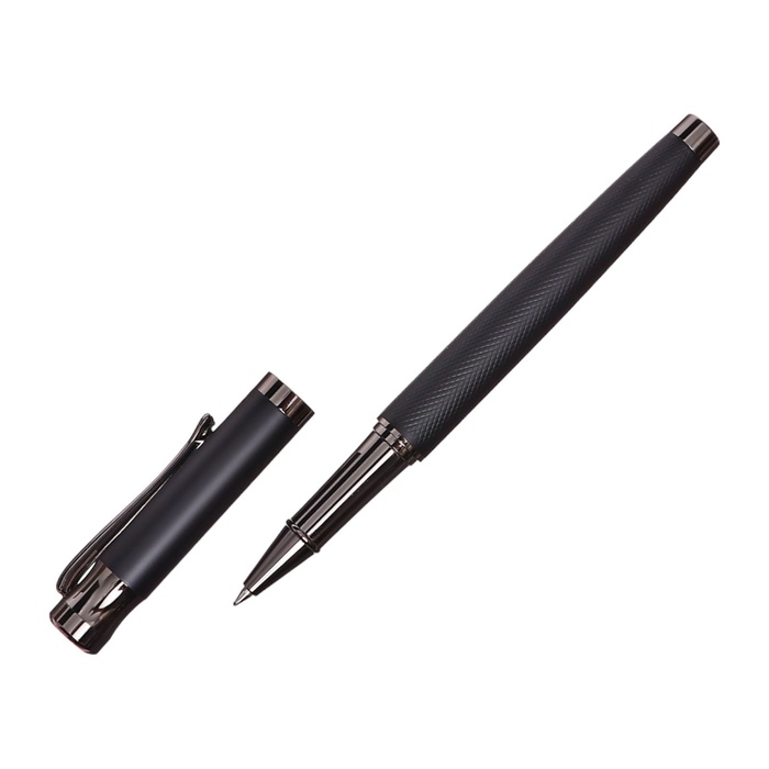 Ручка подарочная роллер в кожзам футляре Офис корпус черный Ручка подарочная роллер в кожзам футляре Офис корпус черный