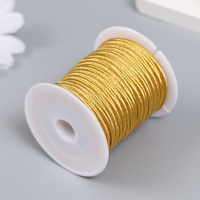 Сутажный шнур на бобине Сутажный шнур на бобине "Светлое золото" намотка 10 м толщина 3 мм 4,3х4,7х4,7 см