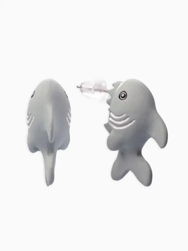 Серьги из полимерной глины &laquo;Акула&raquo;, серые
