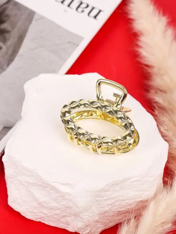 Крабик для волос &laquo;Карэн&raquo;, овал, 4 см, золотистый