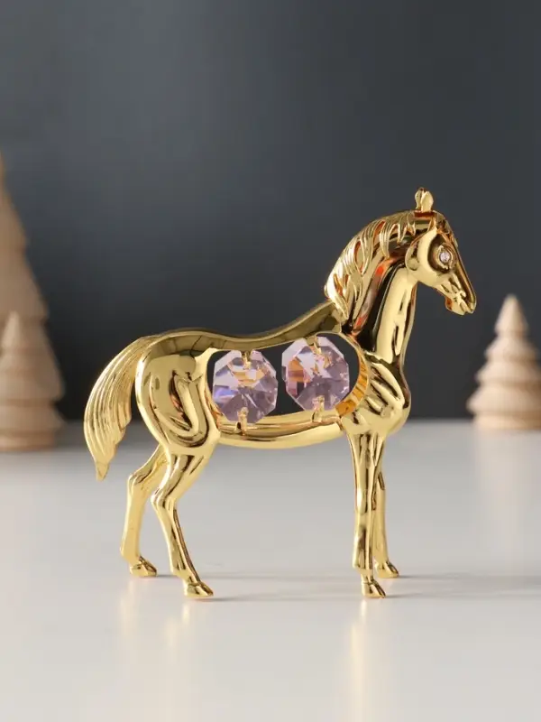 Сувенир  Лошадь с 4-мя розовыми хрусталиками, 9х3х9 см. Сувенир  Лошадь с 4-мя розовыми хрусталиками, 9х3х9 см.